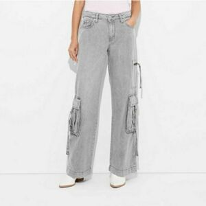 Women's Gray Wide-Leg Cargo Jeans